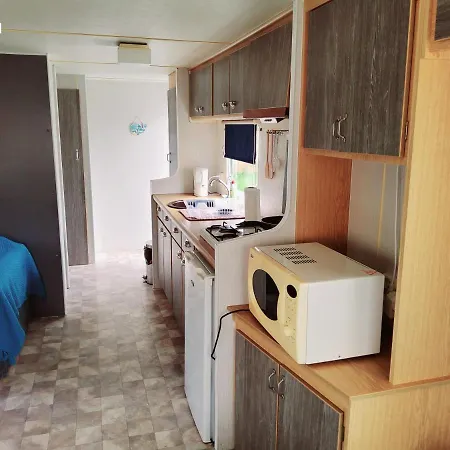 El Nido Bungalows * إيفوري نورد